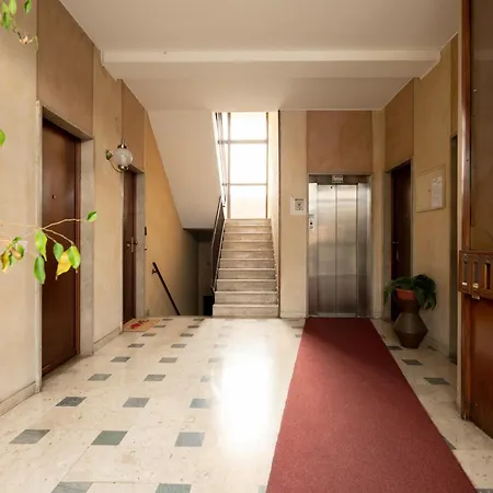 Anna San Siro Apartment *