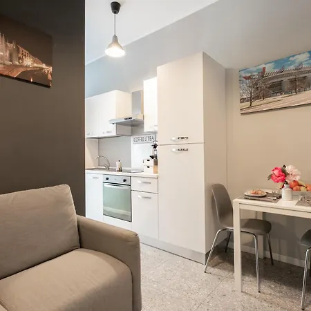 Anna San Siro Apartment